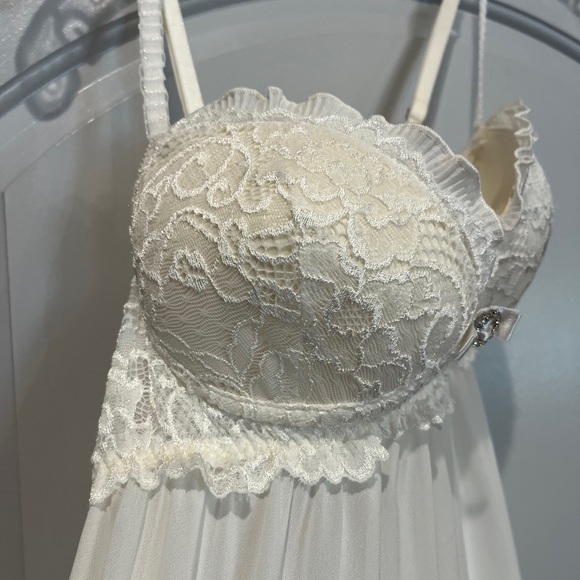 Sold Vintage style Elegant White Lace Pushup bra top Chemise. Bridal style! - Picture 3 of 9